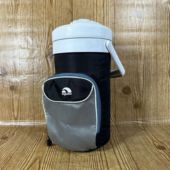 Igloo Water Jug Cooler With Cover 1/2 gallon  with Storage Pouch 12.5” - Picture 1 of 11